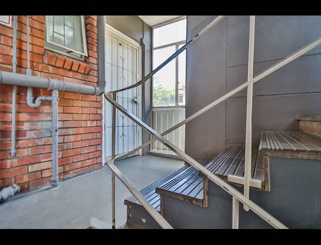 1 BEDROOM APARTMENT FOR SALE IN GQEBERHA CENTRAL